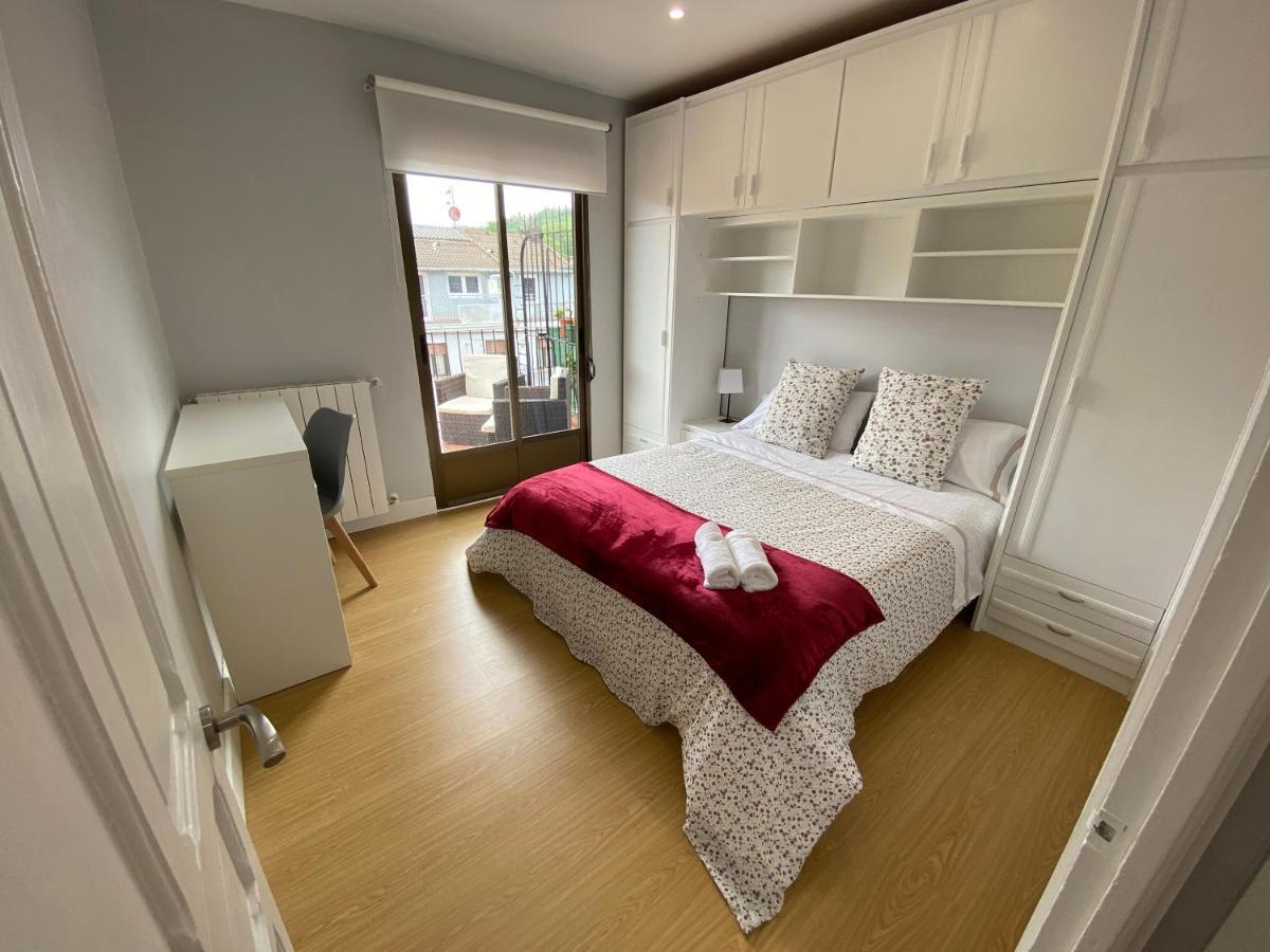 Beautiful Apartment Ondarreta Beach Сан Себастиан Екстериор снимка